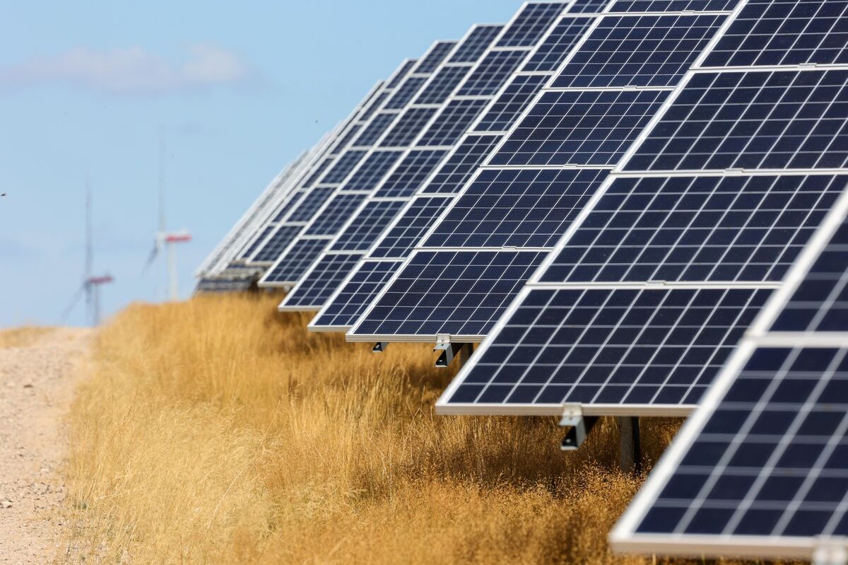 Revego ve H1, 807 Milyon Dolar ile Yenilenebilir Enerji Fonu Oluşturuyor