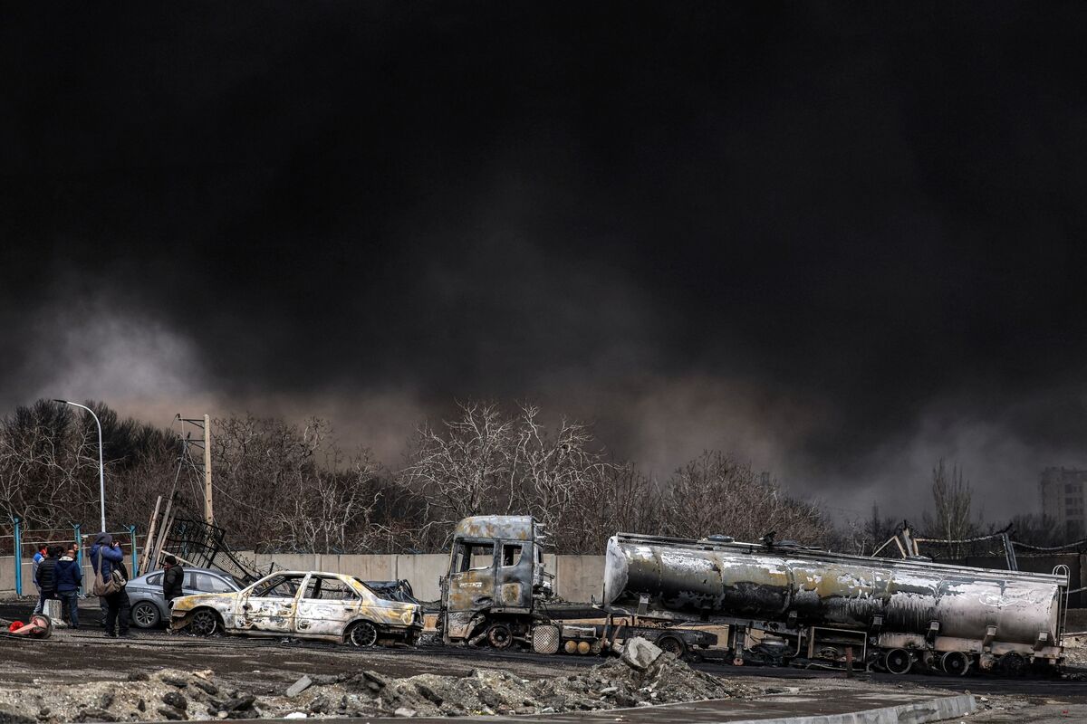 Tahran'daki Petrol Yangınları İtalya Boyutunda Etki Yarattı