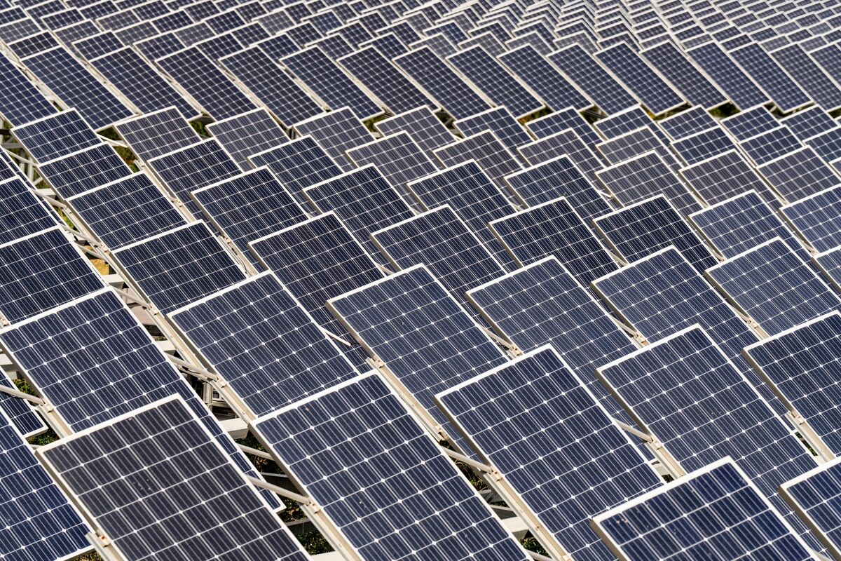 Çin Hükümeti Güneş Enerjisi Kapasitesini Sınırlamak İstiyor