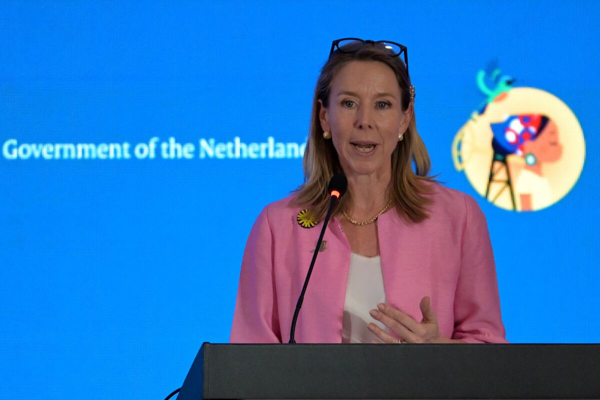 Hollanda İklim Bakanı: Fosil Yakıtları Bırakma Görüşmeleri Hız Kazandı